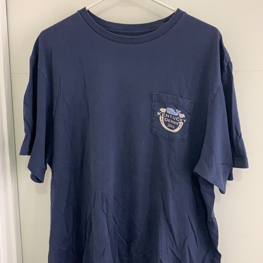 Men’s vineyard vines shirt